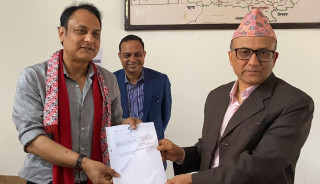 एमालेबाट सर्वेन्द्र खनालले गरे मनोनयन दर्ता