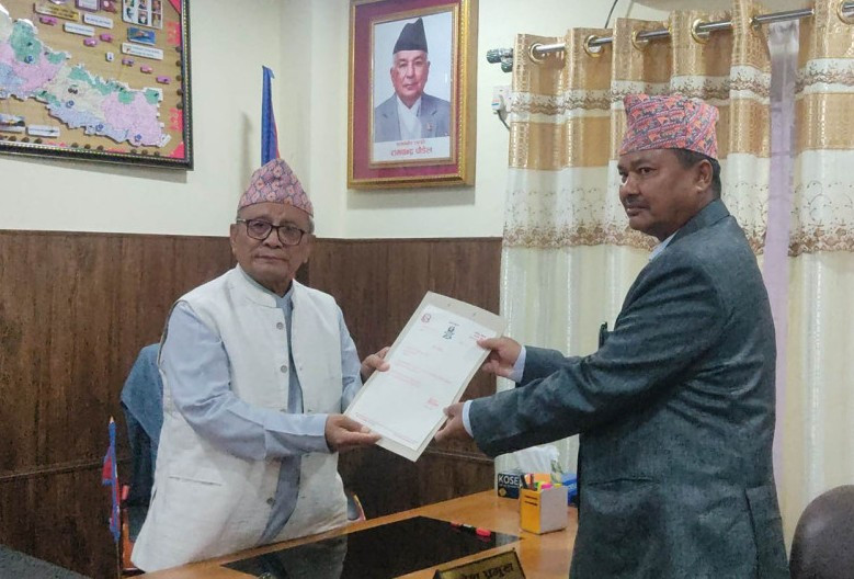 राजनीति र सामाजिक सेवामा सक्रिय चौधरी लुम्बिनीका मुख्यमन्त्रीमा