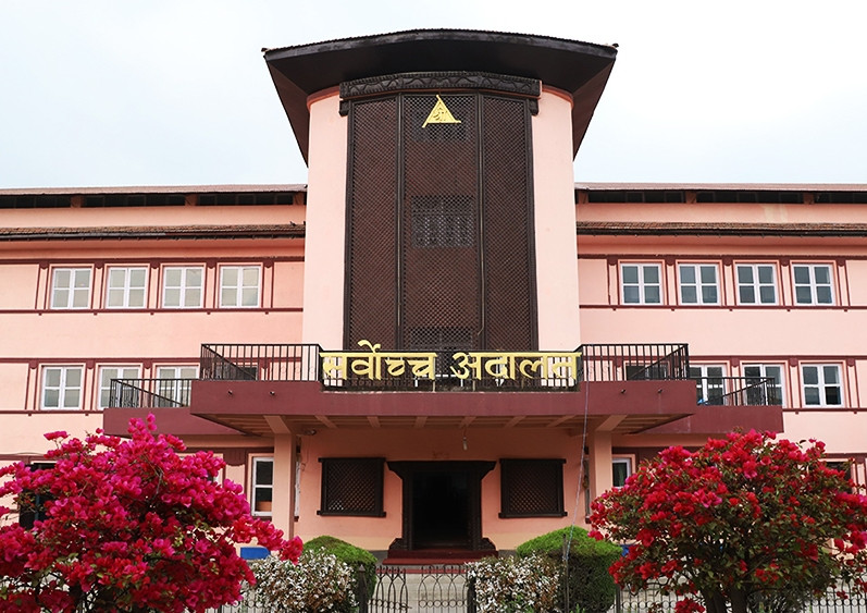 ढाकाकुमार श्रेष्ठको मुद्दामा अल्पकालीन अन्तरिम आदेश
