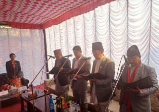 गण्डकीका नवनियुक्त चार मन्त्रीले शपथ लिए