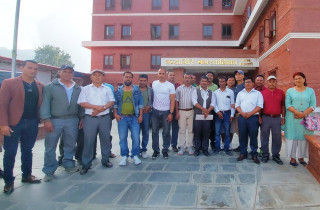 नगरपालिकाले आफ्नो मातहतमा खानेपानी समितिलाई ल्याउन खोजेको भन्दै बिरोध