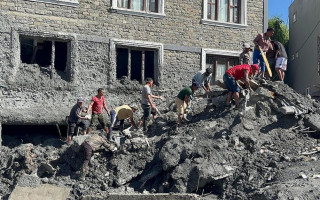 कागबेनीको बाढीमा पुरिएको डेढ करोड रुपैयाँ भेटियो
